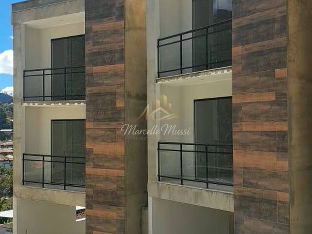 Casa para Venda em Nova Friburgo - 2